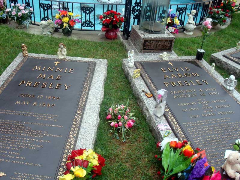 Elvis grave