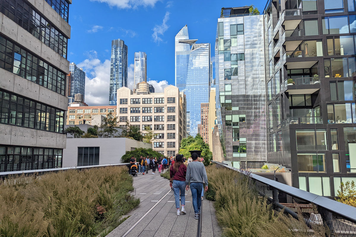 The High Line in New York City: Maps, Entrances, Bathrooms, and More  Important Info