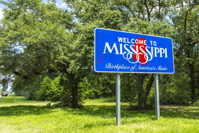 welcome mississippi sign